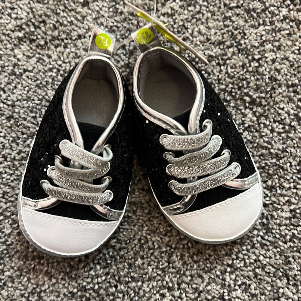 Baby girls converse like sneaker soft shoe glitter black silver and white